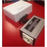 Signat SDC10 omvormer - 12 Volt naar 230 Volt - 200 Watt continue - 400 Watt peak